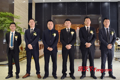 Q房網深圳東交易簽約中心正式揭牌，開啟房地產經紀服務新篇章